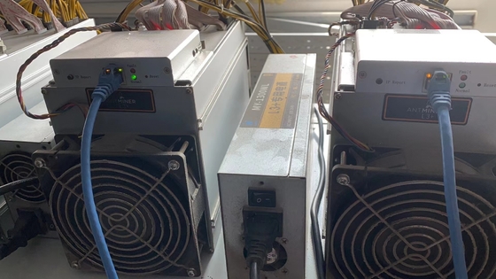 Используемая горнорабочий 942W Bitmain Antminer L3++ 550M 6.5Kg монетки Lite