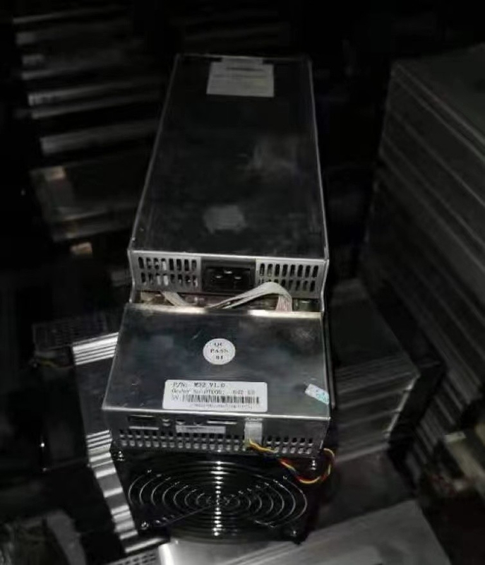 52 потребление низкой мощности J/MH Asic Whatsminer M32 66T 3312W 390mm*155mm*240mm